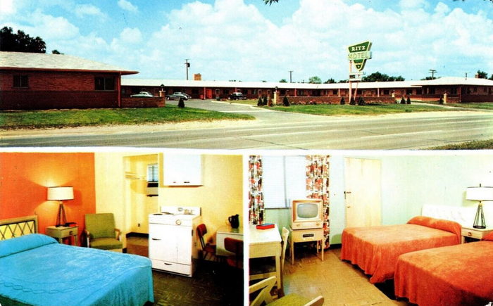Ritz Motel - Old Postcard Photo